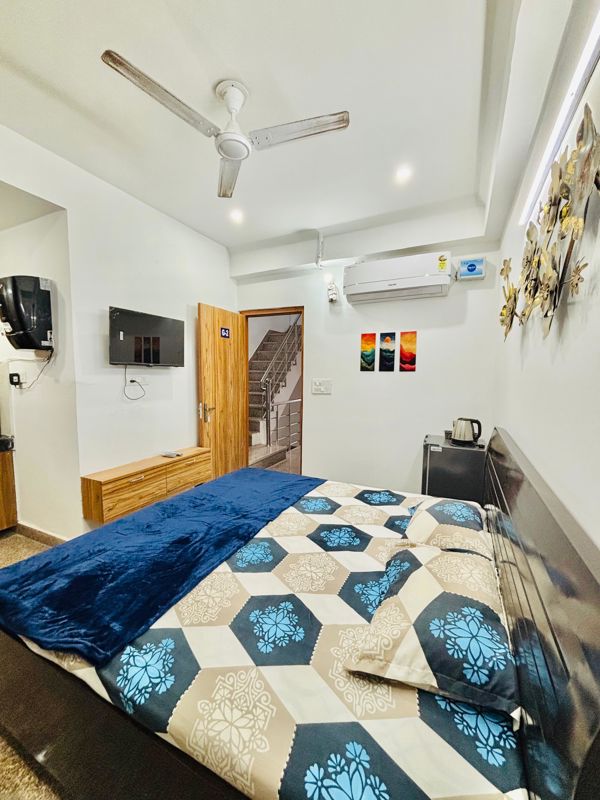 1 RK for rent in Sector 41, Gurugram — furnished — 220 sq.ft