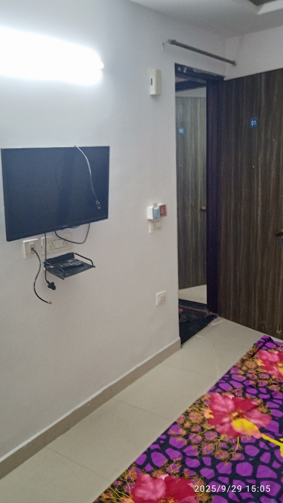 1 RK for rent in Sector 43, Gurugram — furnished — 460 sq.ft — Ansal Sushant Lok I