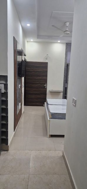 1 RK for rent in Sector 43, Gurugram — furnished — 450 sq.ft — Maple Heights