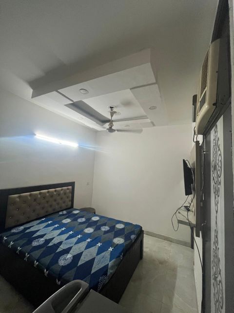 1 RK for rent in Sector 44, Gurugram — furnished — 350 sq.ft — Minarch Tower