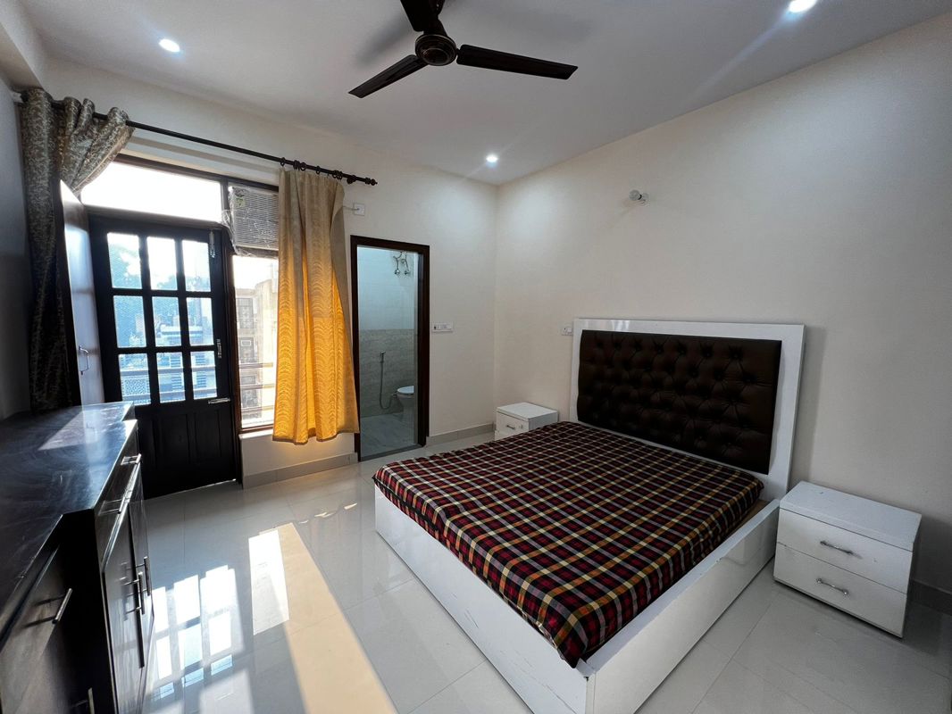 1 RK for rent in Sector 47, Gurugram — furnished — 500 sq.ft — Kohli One Malibu Town