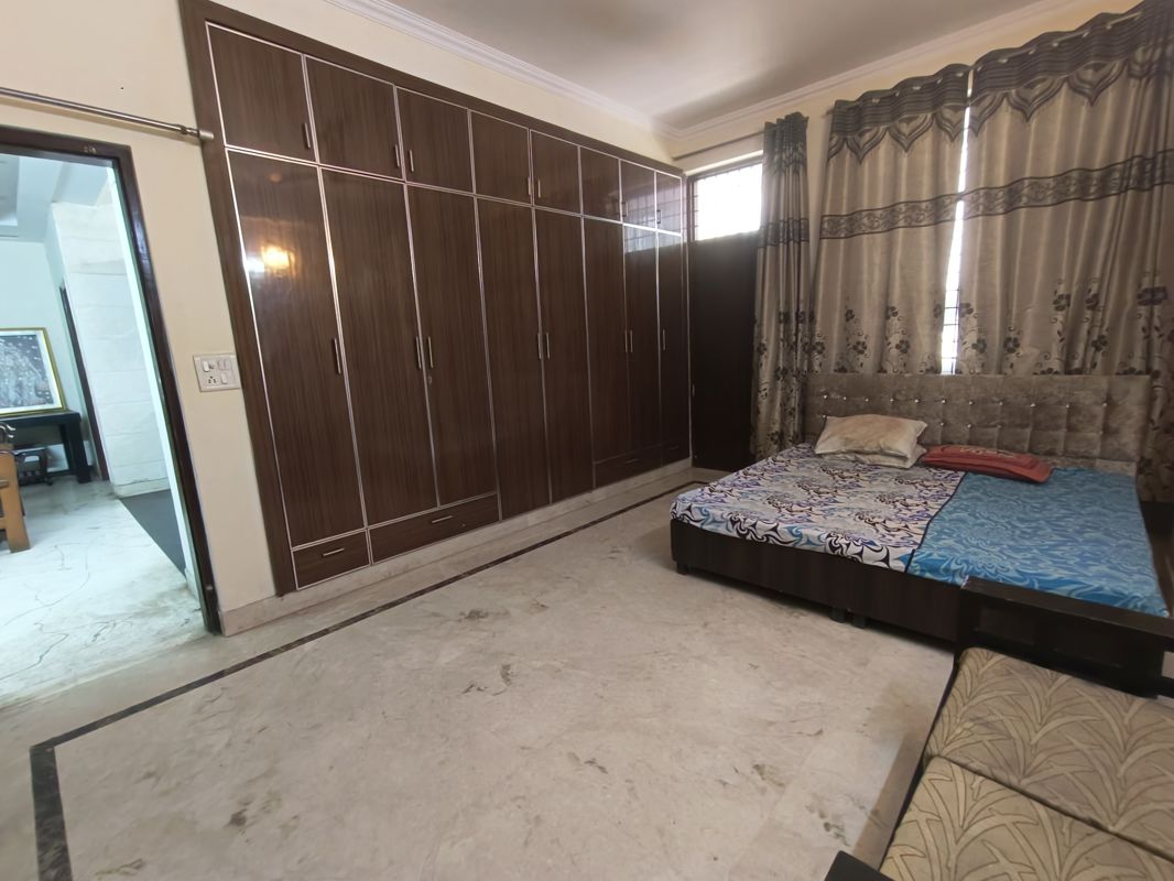 1 RK for rent in Sector 52, Gurugram — furnished — 300 sq.ft — Ardee City