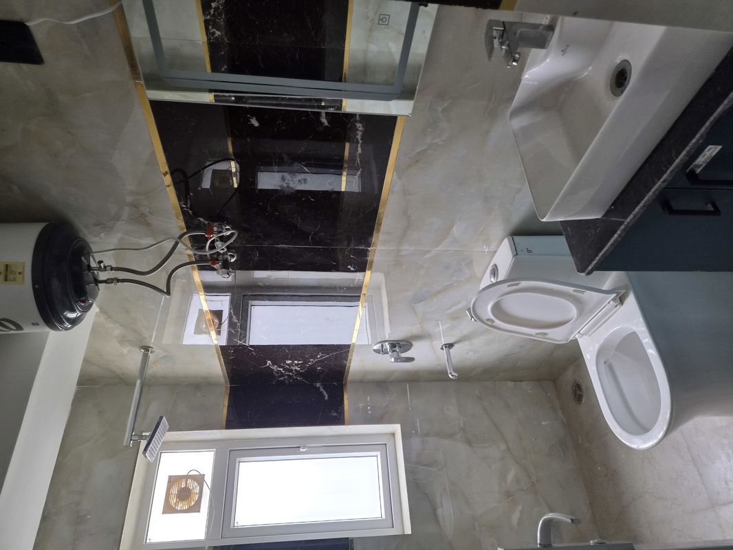1 RK for rent in Sector 65, Gurugram — furnished — 275 sq.ft — Emaar Emerald Floors