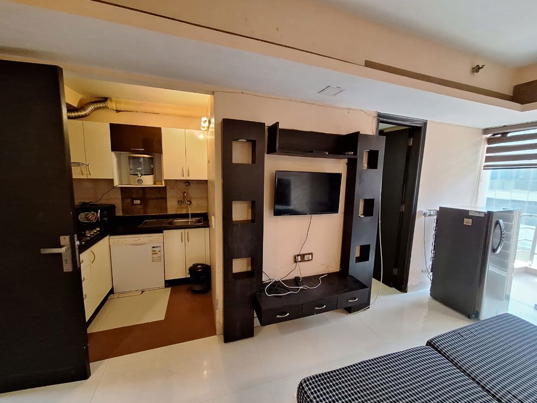 1 RK for rent in Sector 67, Gurugram — furnished — 450 sq.ft — Ansal API Esencia