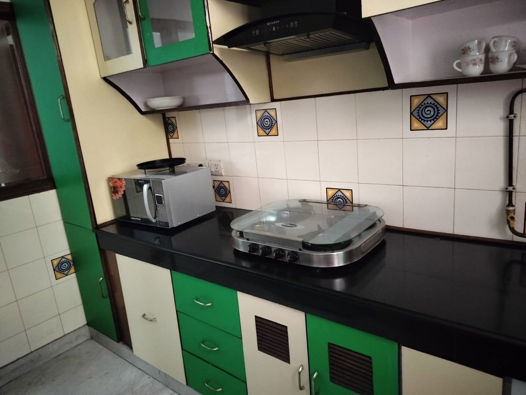 1 RK for rent in Sushant Lok I, Gurugram — semi-furnished — 60 sq.ft — Vipul Square