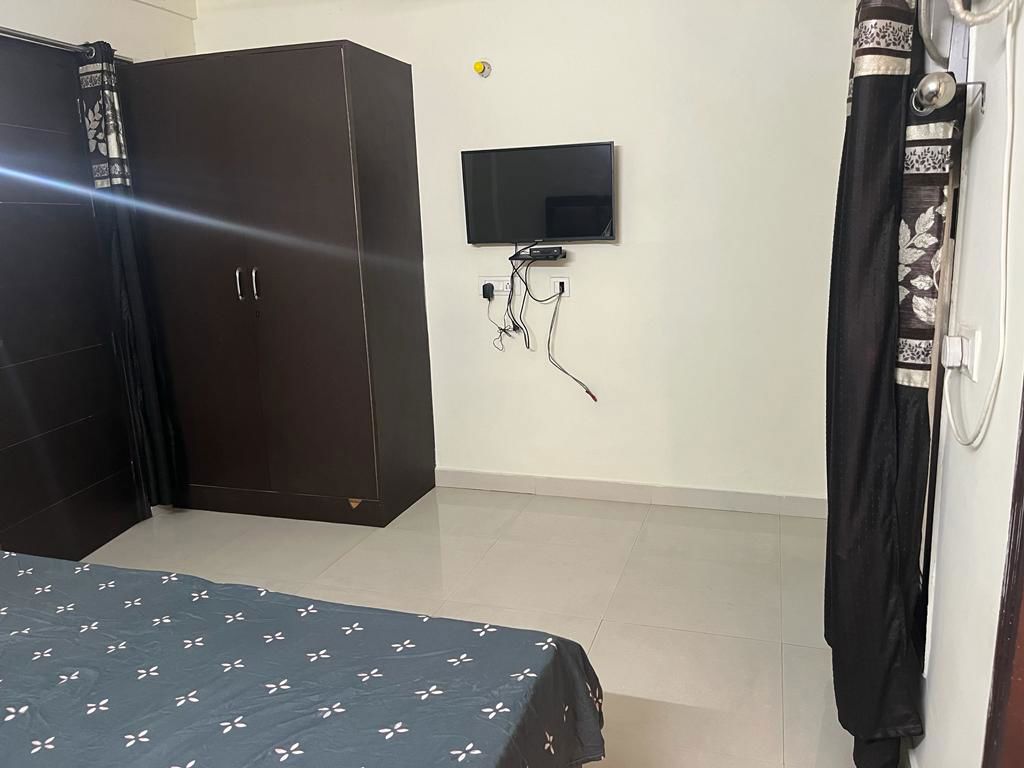 1 RK for rent in Sushant Lok I, Gurugram — furnished — 440 sq.ft