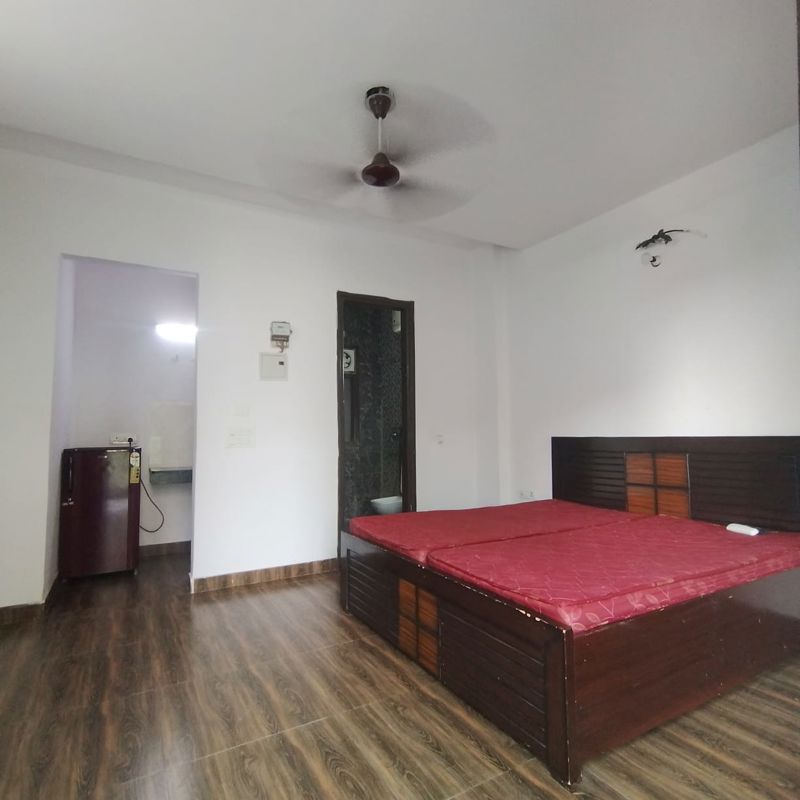 1 RK for rent in Sushant Lok I, Gurugram — furnished — 460 sq.ft