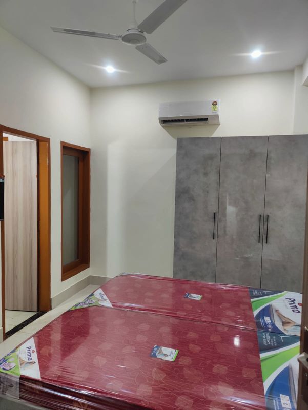 1 RK for rent in Sushant Lok I, Gurugram — furnished — 120 sq.ft