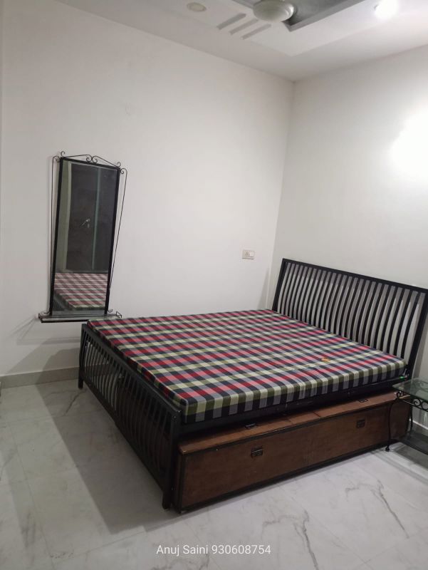 1 RK for rent in Sushant Lok I, Gurugram — furnished — 410 sq.ft — Vipul Square